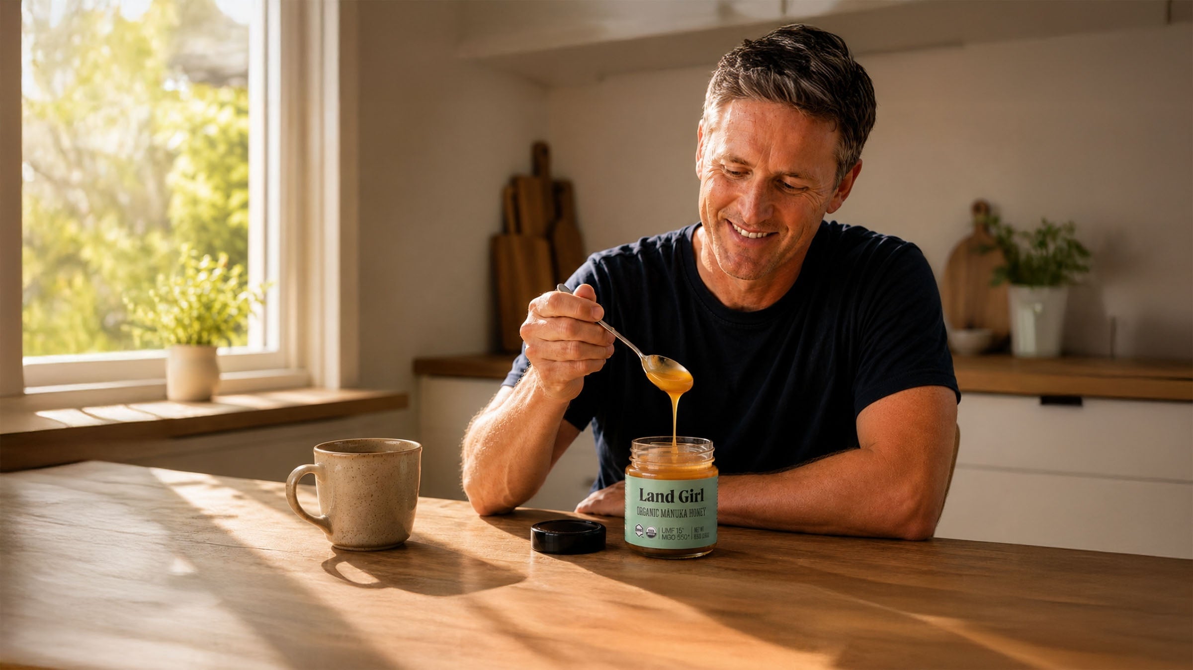 Land Girl Honey is one of the world's only organic Mānuka honey